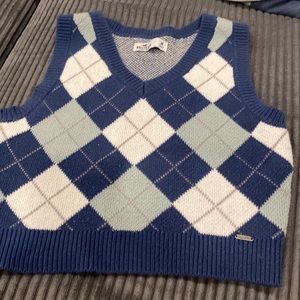 Hollister knit vest